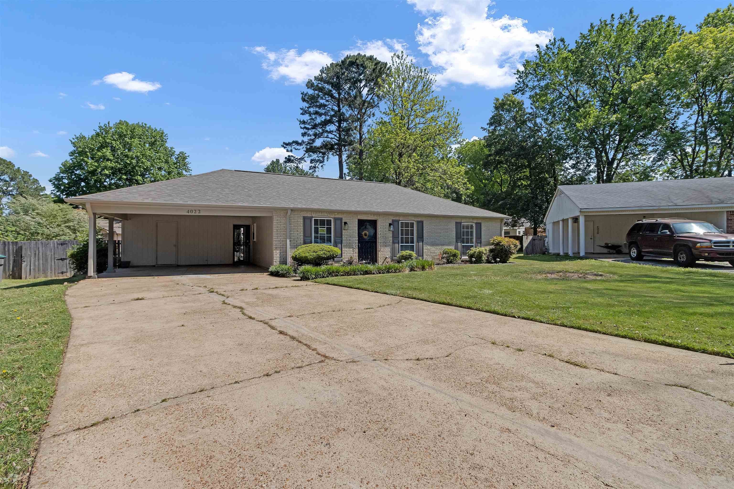 Single Family 3BR 2BA - 4022 CHINABERRY Cv, Memphis, TN