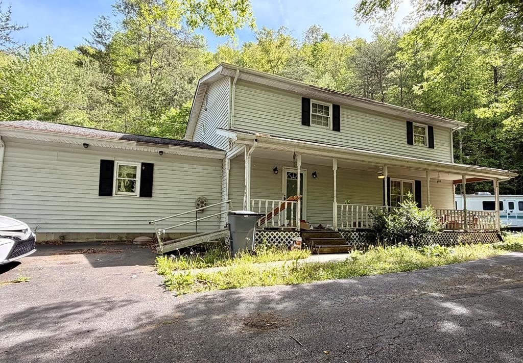 Single Family 3BR 2BA - 5104 Spurlock creek, Prestonsburg, KY