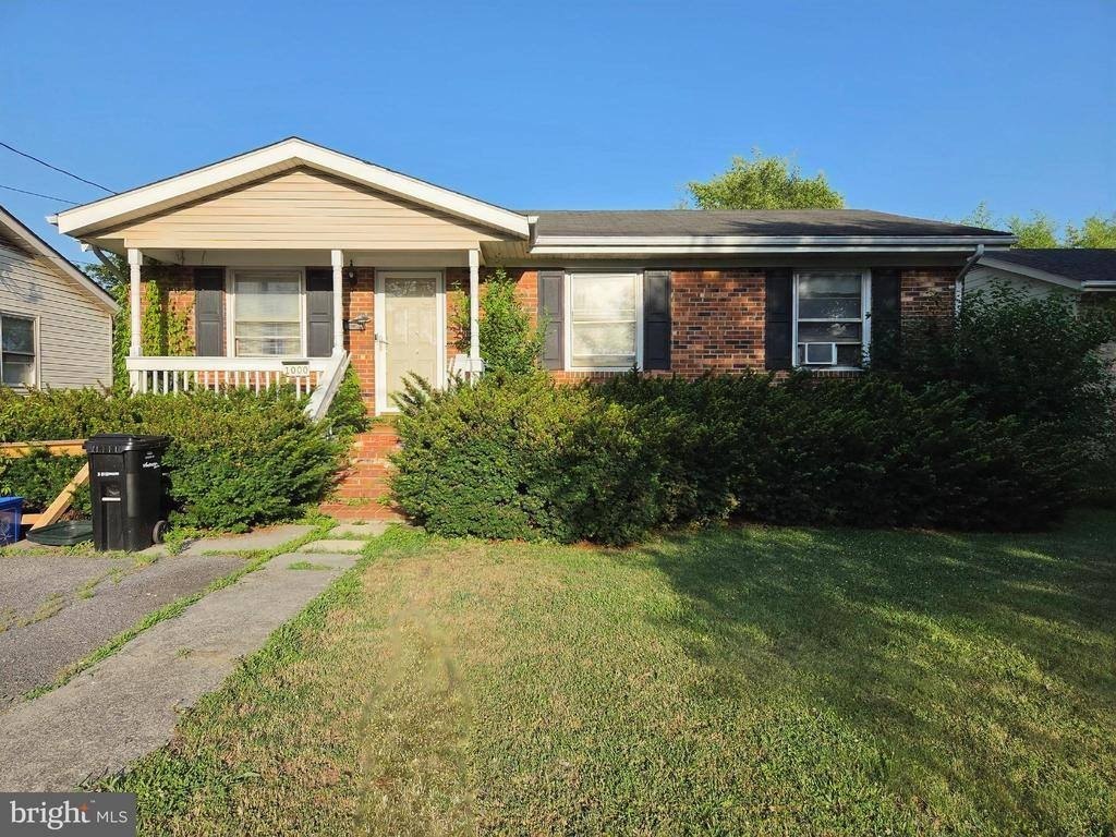 Single Family 3BR 1BA - 1000 Opequon Avenue, Winchester, VA