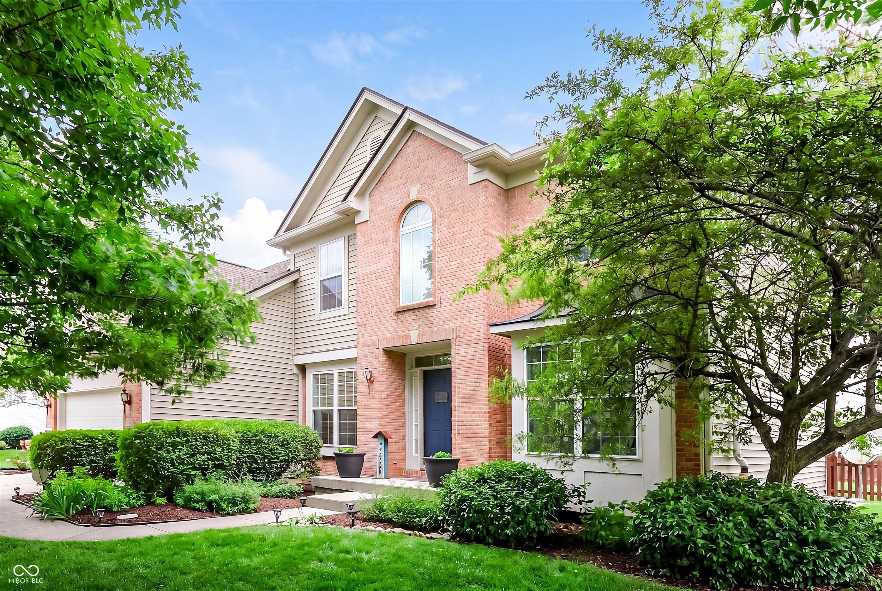 Single Family 5BR 4BA - 1720 Mustang Chase Drive, Carmel, IN