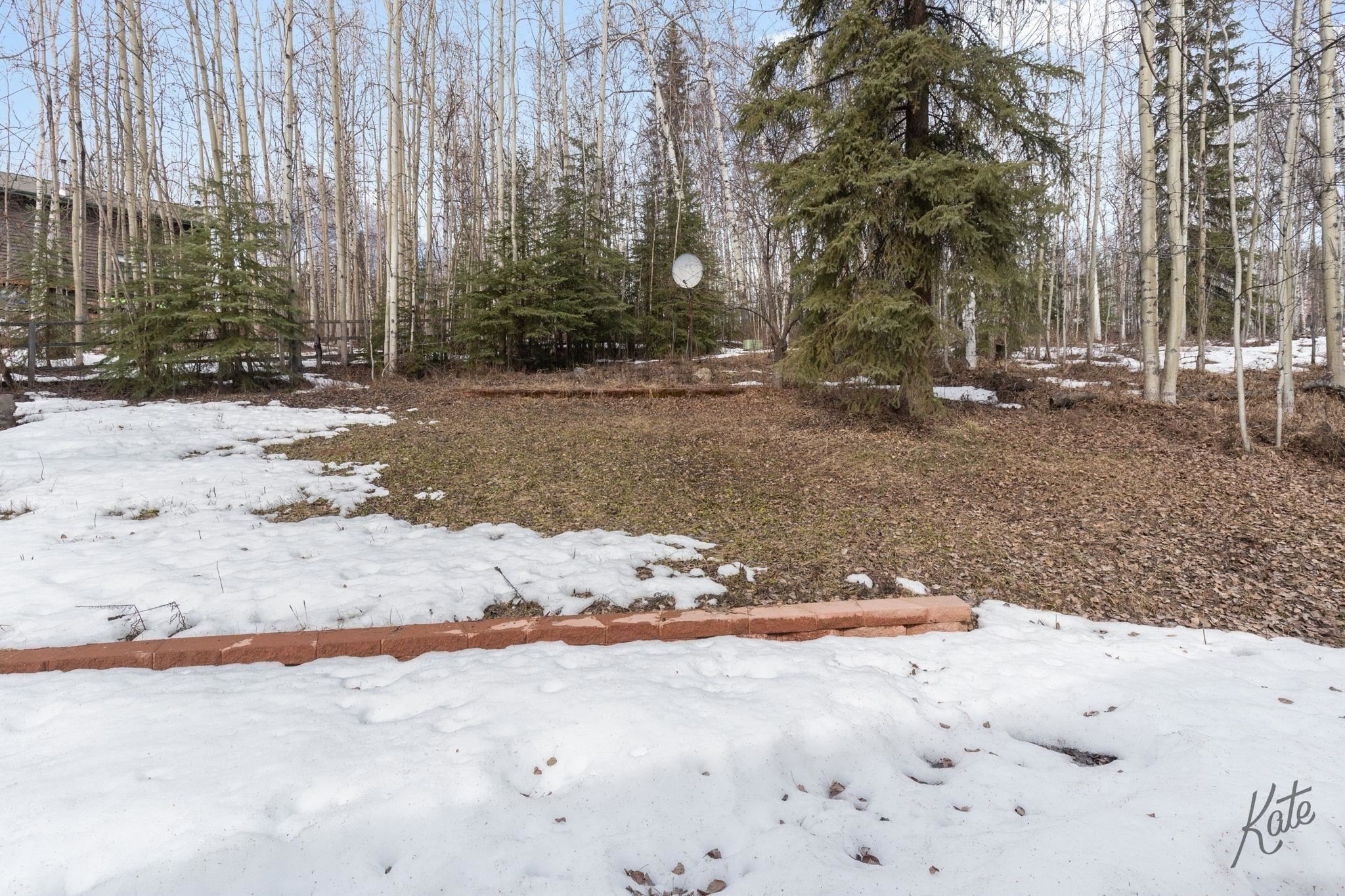 Single Family 2BR 2BA - 1550 HOLY CROSS DRIVE, Fairbanks, AK