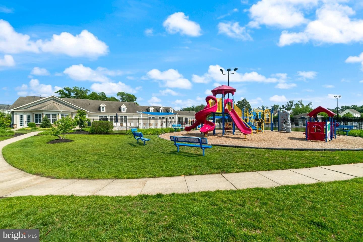 Single Family 4BR 3BA - 915 HOPKINS COR, GLEN BURNIE, MD