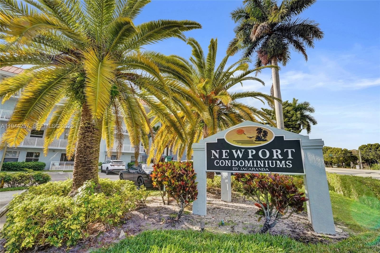 Condo 2BR 2BA - 505 S Pine Island Rd, Plantation, FL