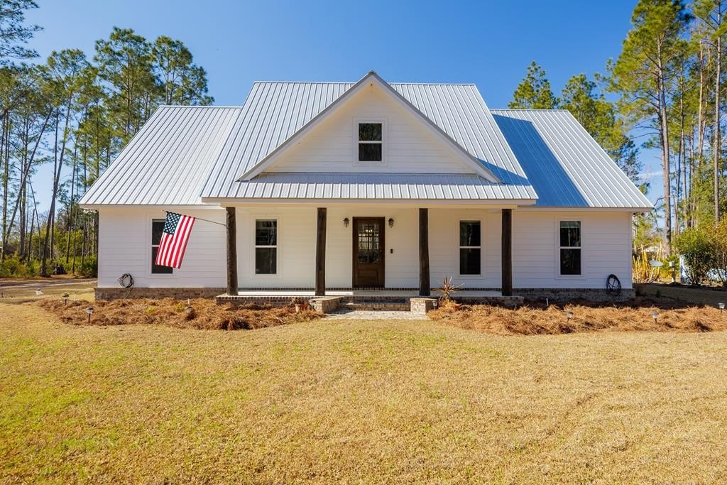Single Family 3BR 2BA - 219 Buck Griffis Rd, Homerville, GA