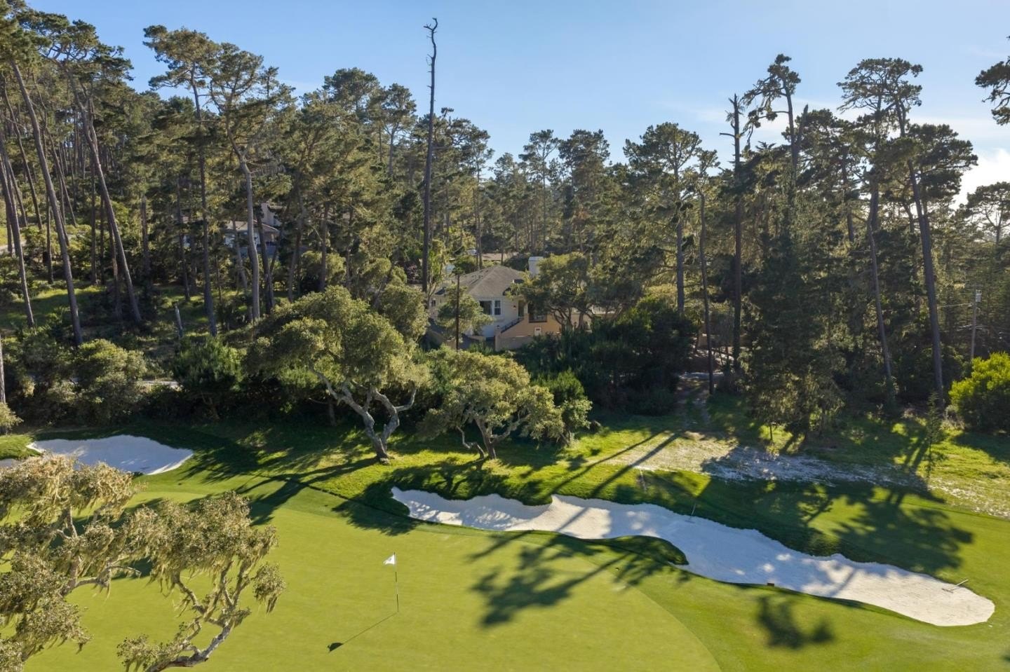 Single Family 4BR 4BA - 2905 Bird Rock RD, PEBBLE BEACH, CA
