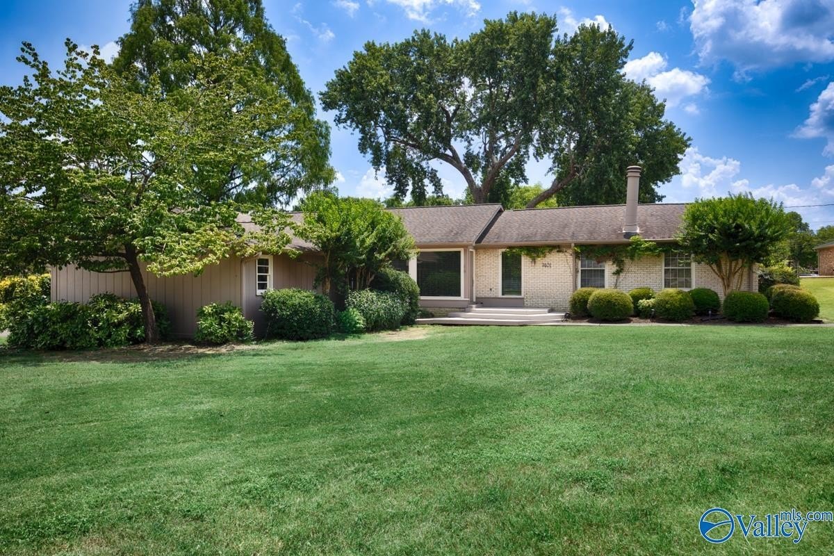 7401 Hickory Hill Ln  