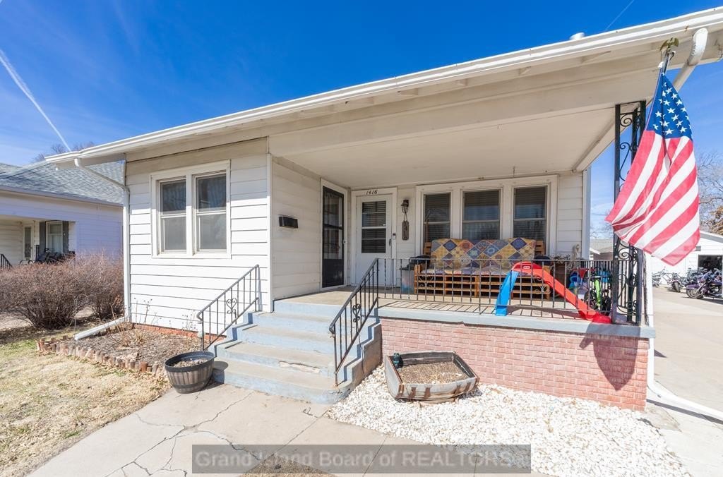 1416 W John St  