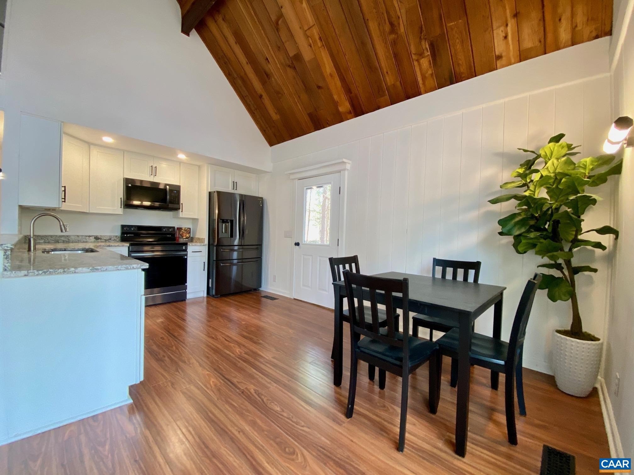 Single Family 3BR 2BA - 24 TANGLEWOOD RD, PALMYRA, VA