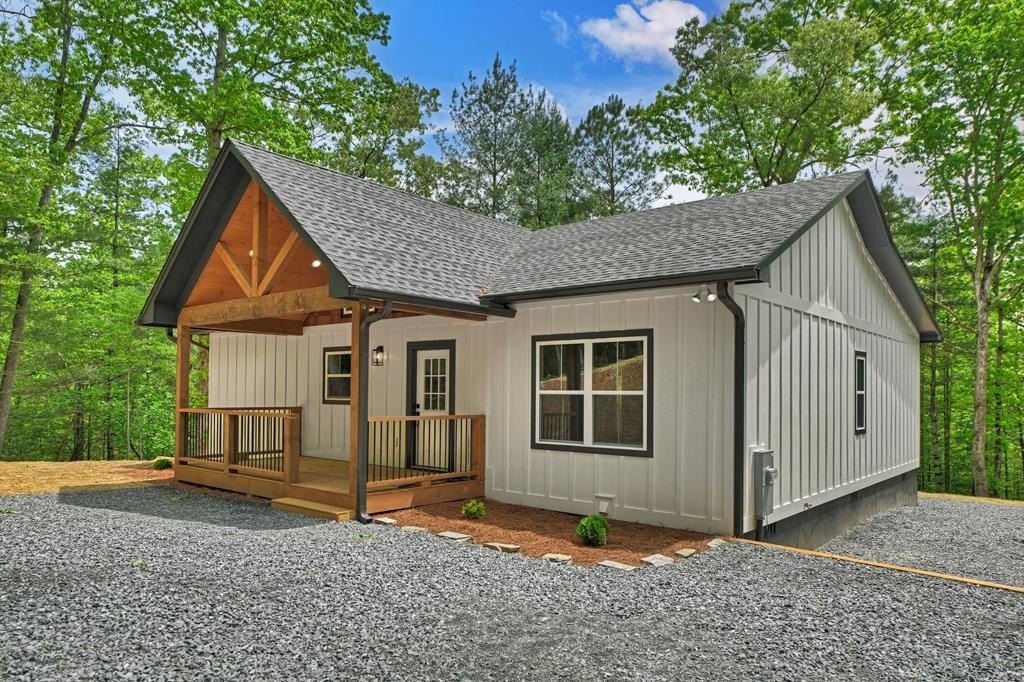 Single Family 3BR 2BA - 287 Rose Ridge Lane, Ellijay, GA