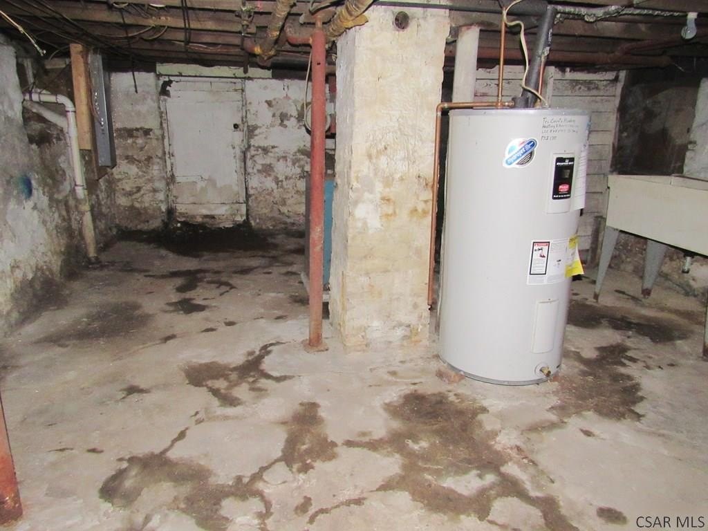 Single Family 5BR 1BA - 300 8th Street, Windber, PA