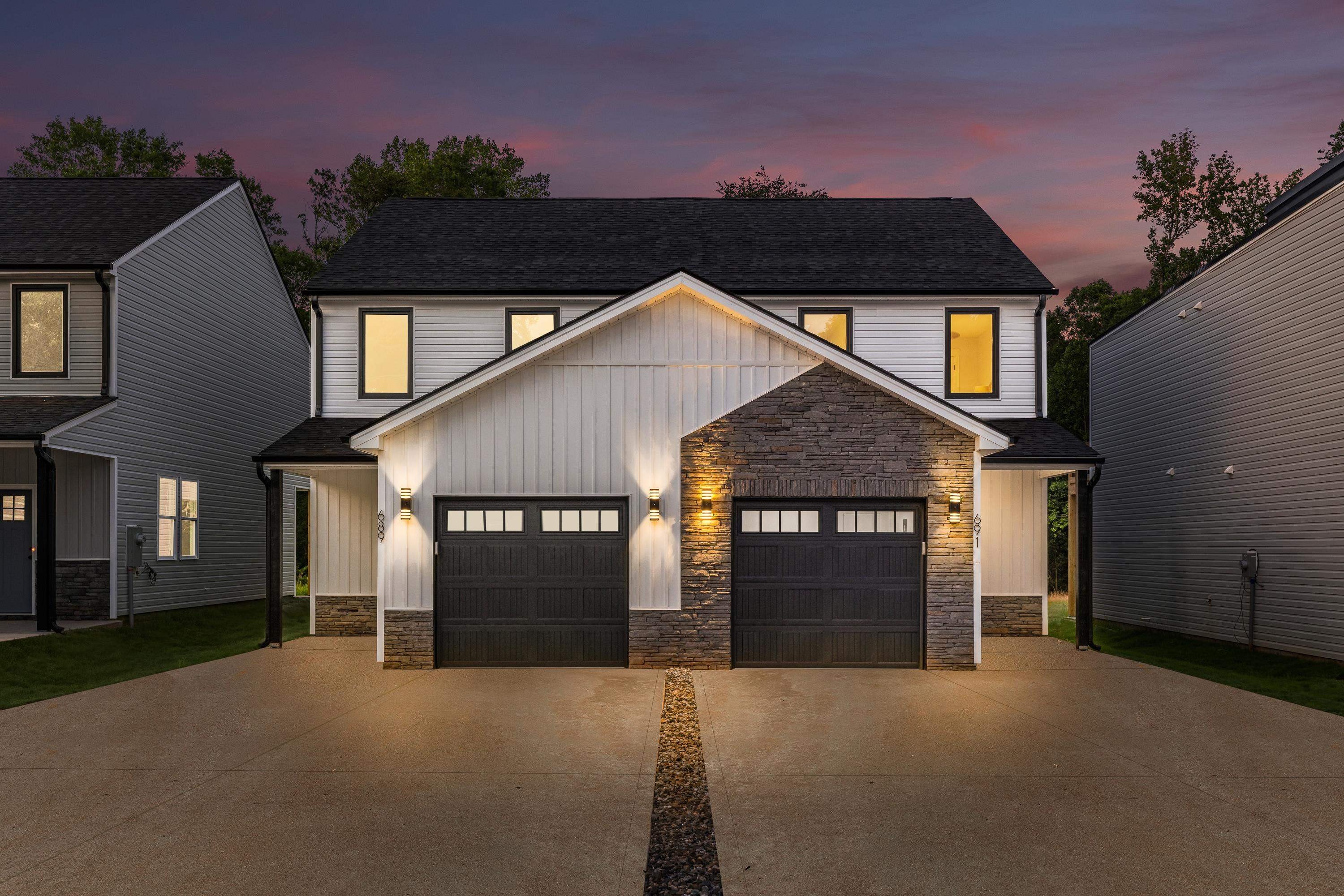 Duplex - 689/691 Neighborhood Road, Wellford, SC