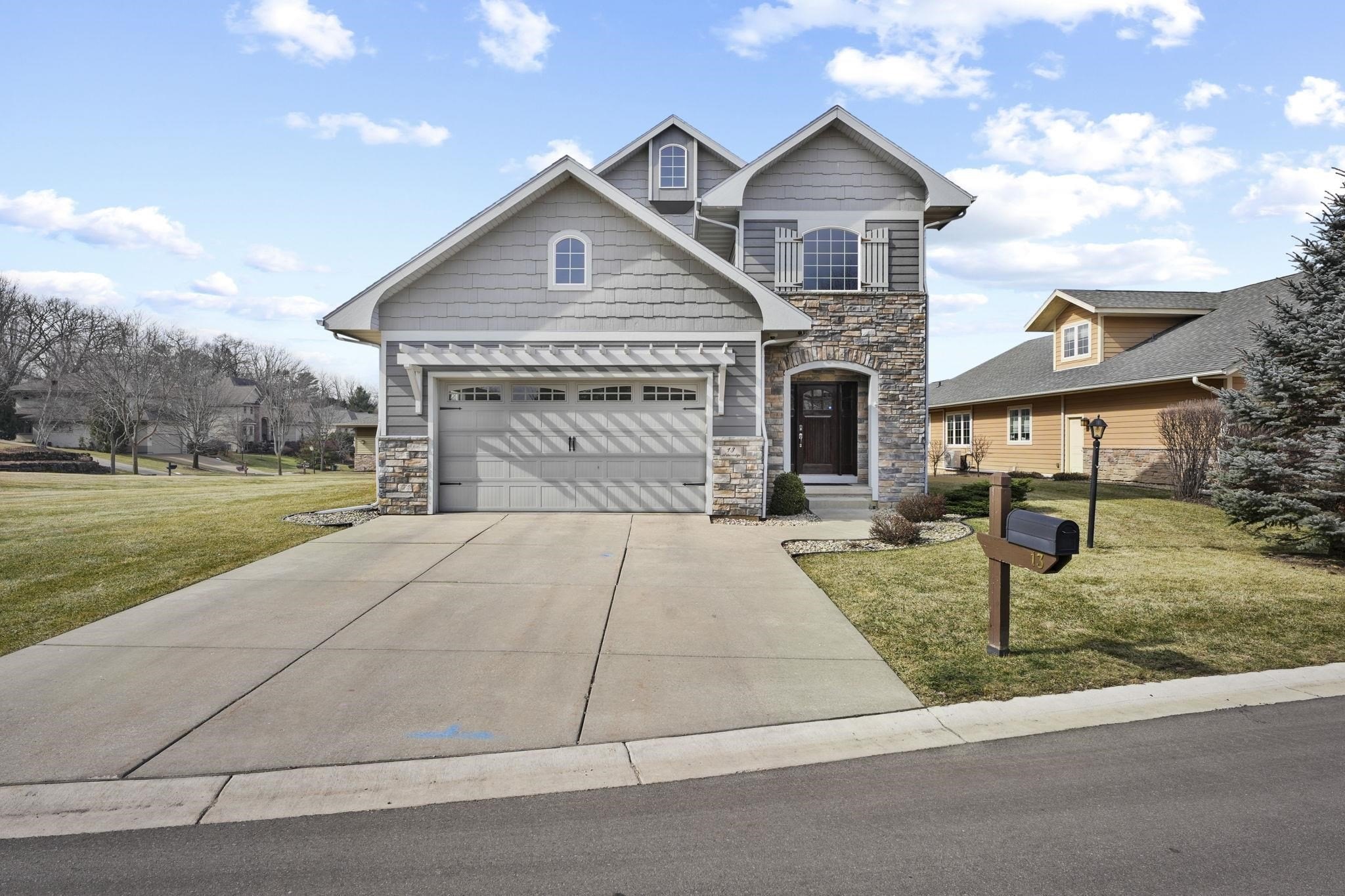 Condo 5BR 4BA - 13 Arboredge Way, Fitchburg, WI