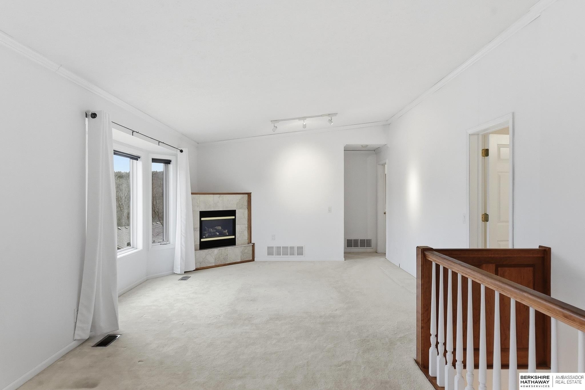 Single Family 3BR 4BA - 36712 Oakmont Drive, Louisville, NE