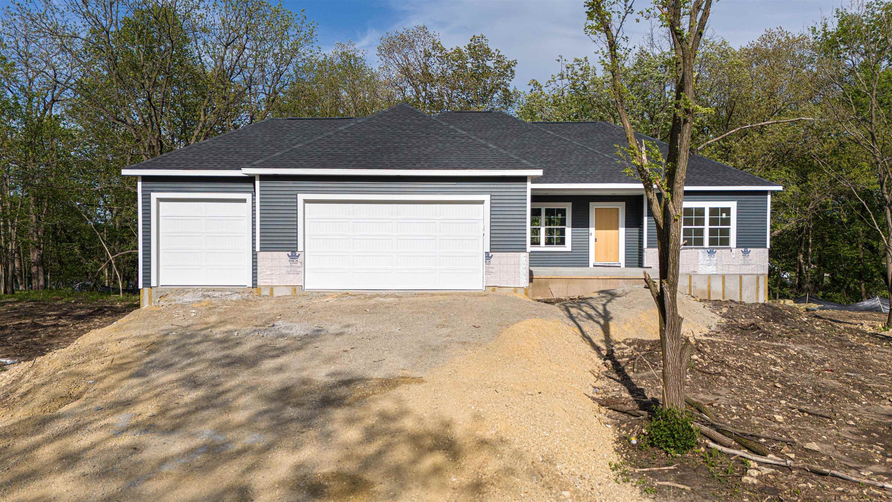 Single Family 3BR 2BA - 2365 Pow Wow Trail, Beloit, WI