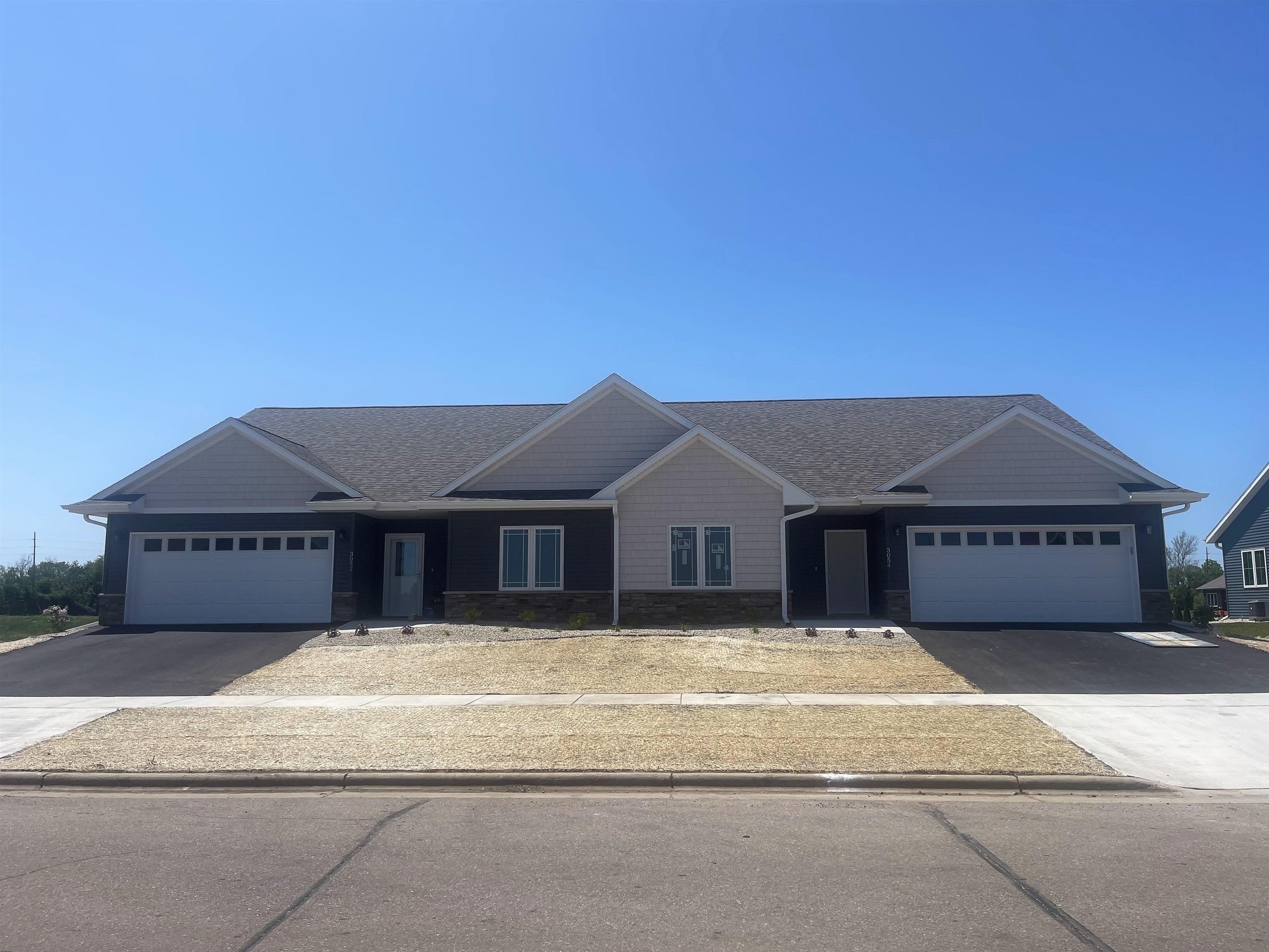 Duplex 2BR 2BA - 3106 S Bartells Drive, Beloit, WI