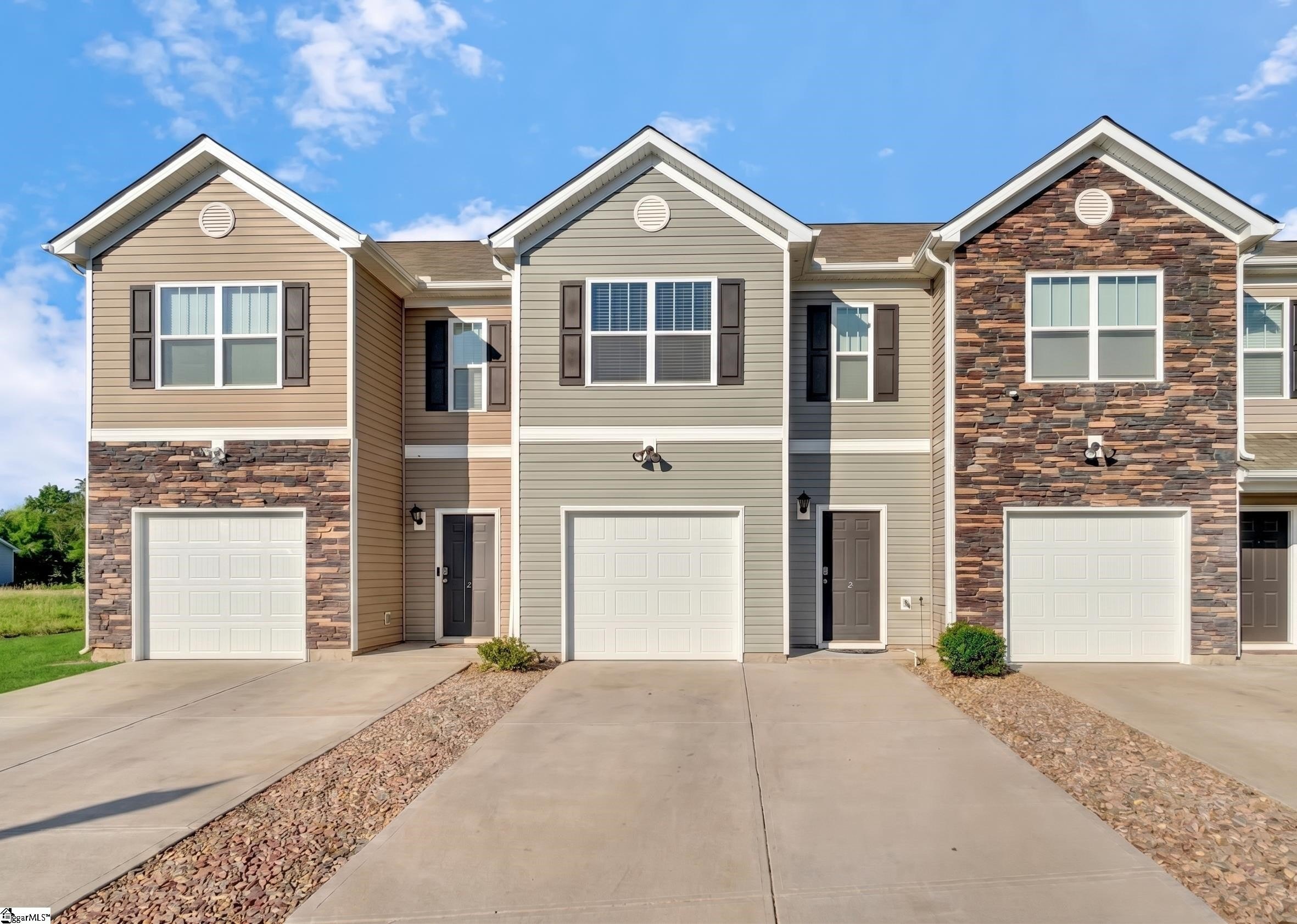 Single Family 3BR 3BA - 5 Sunriff Court, Greer, SC