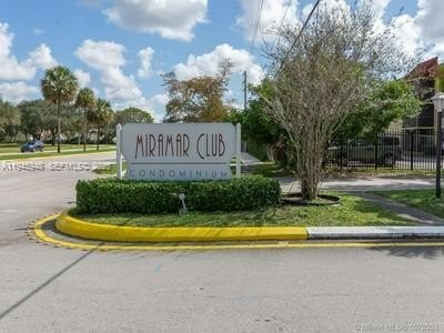 Condo 2BR 2BA - 3400 Foxcroft Rd, Miramar, FL