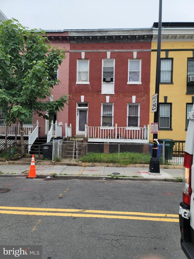 Single Family 3BR 2BA - 1414 NEWTON ST NW, WASHINGTON, DC