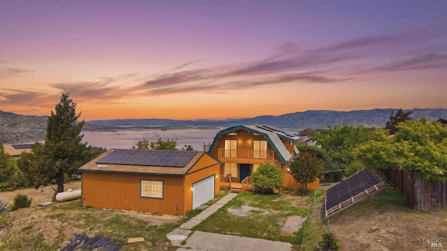 Single Family 4BR 3BA - 514 Neptune Court, Napa, CA