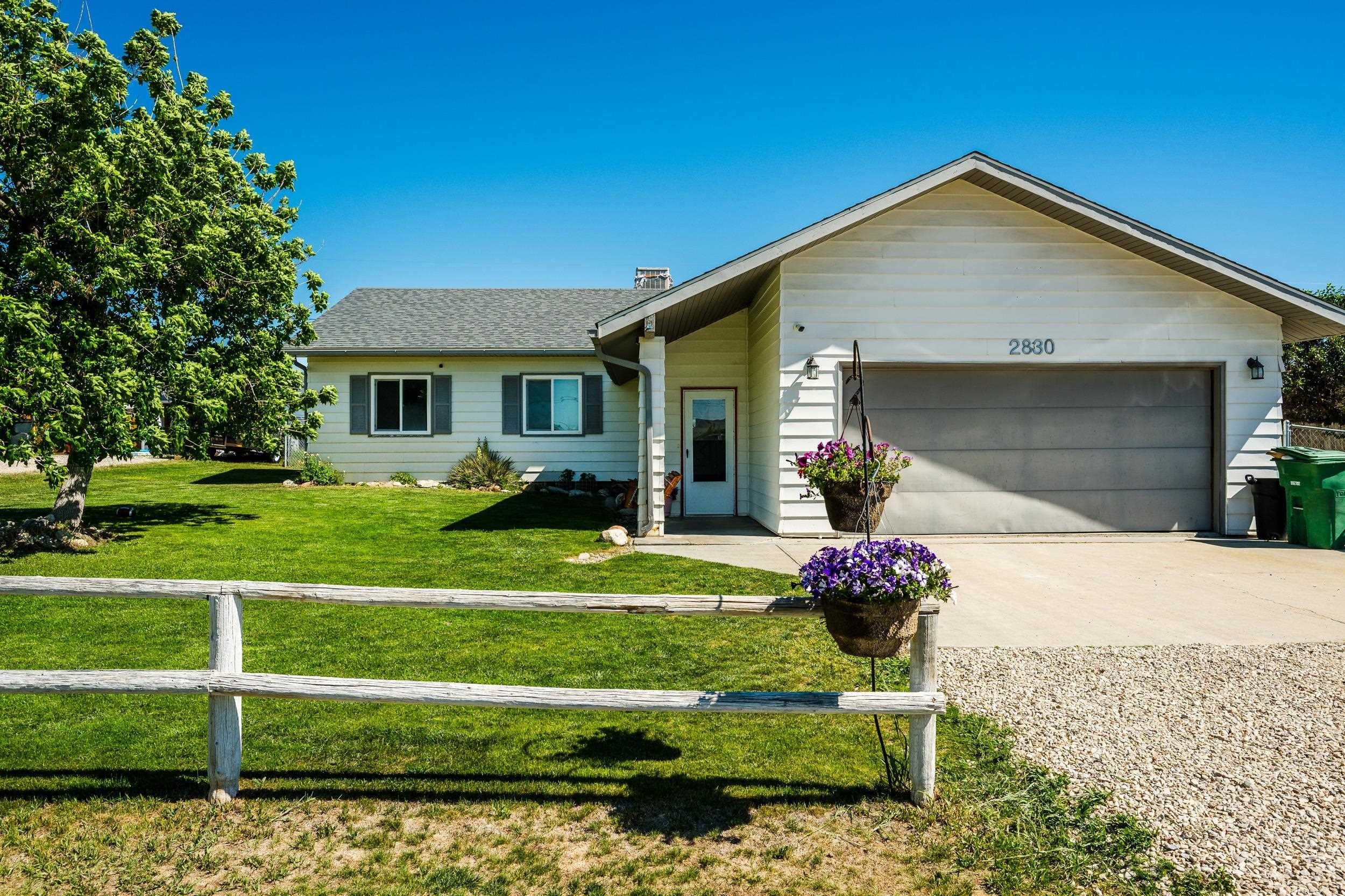 Single Family 3BR 2BA - 2830 2nd Avenue West, Buffalo, WY