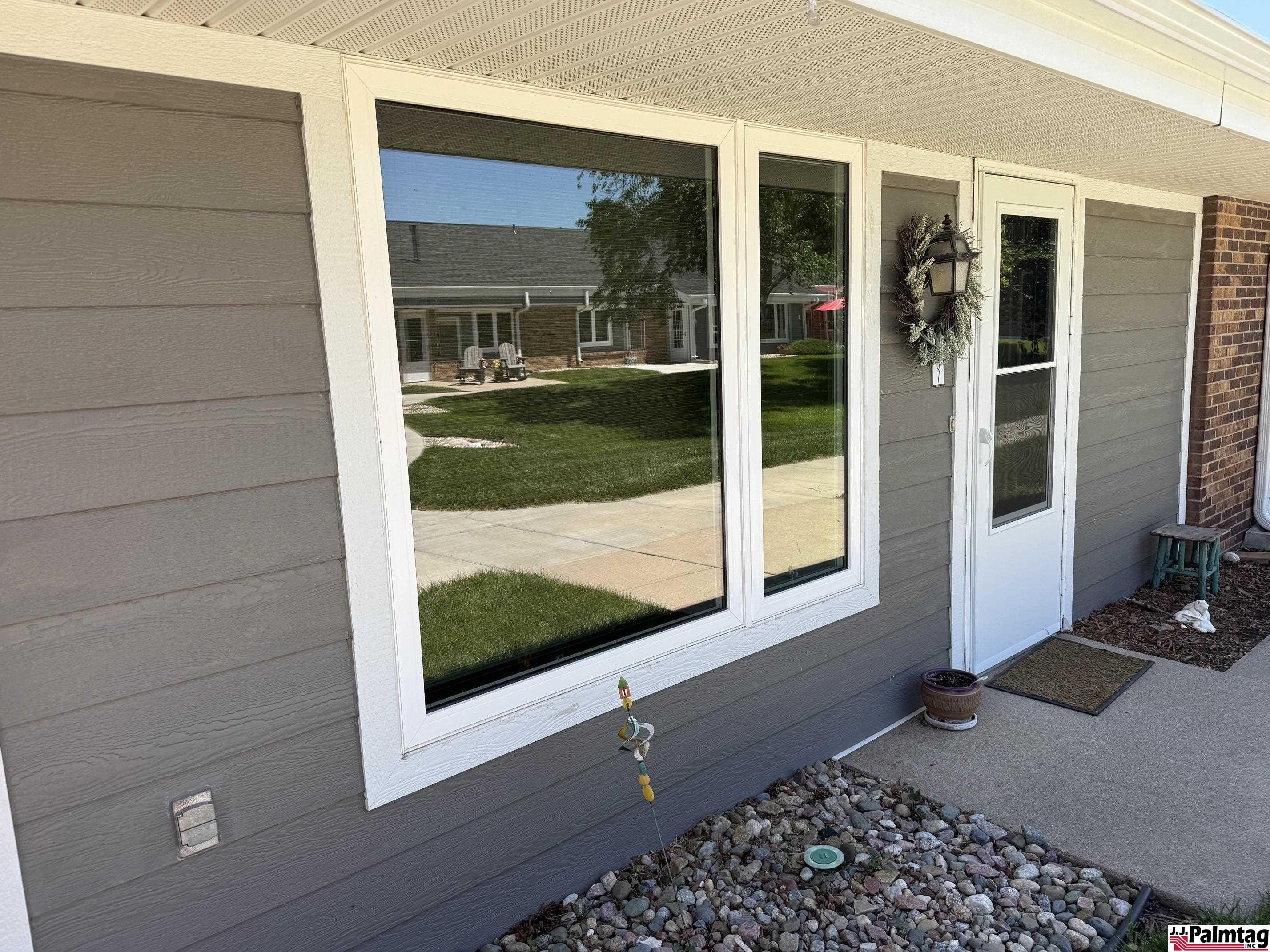 Single Family 2BR 2BA - 1824 14th Avenue, Nebraska City, NE