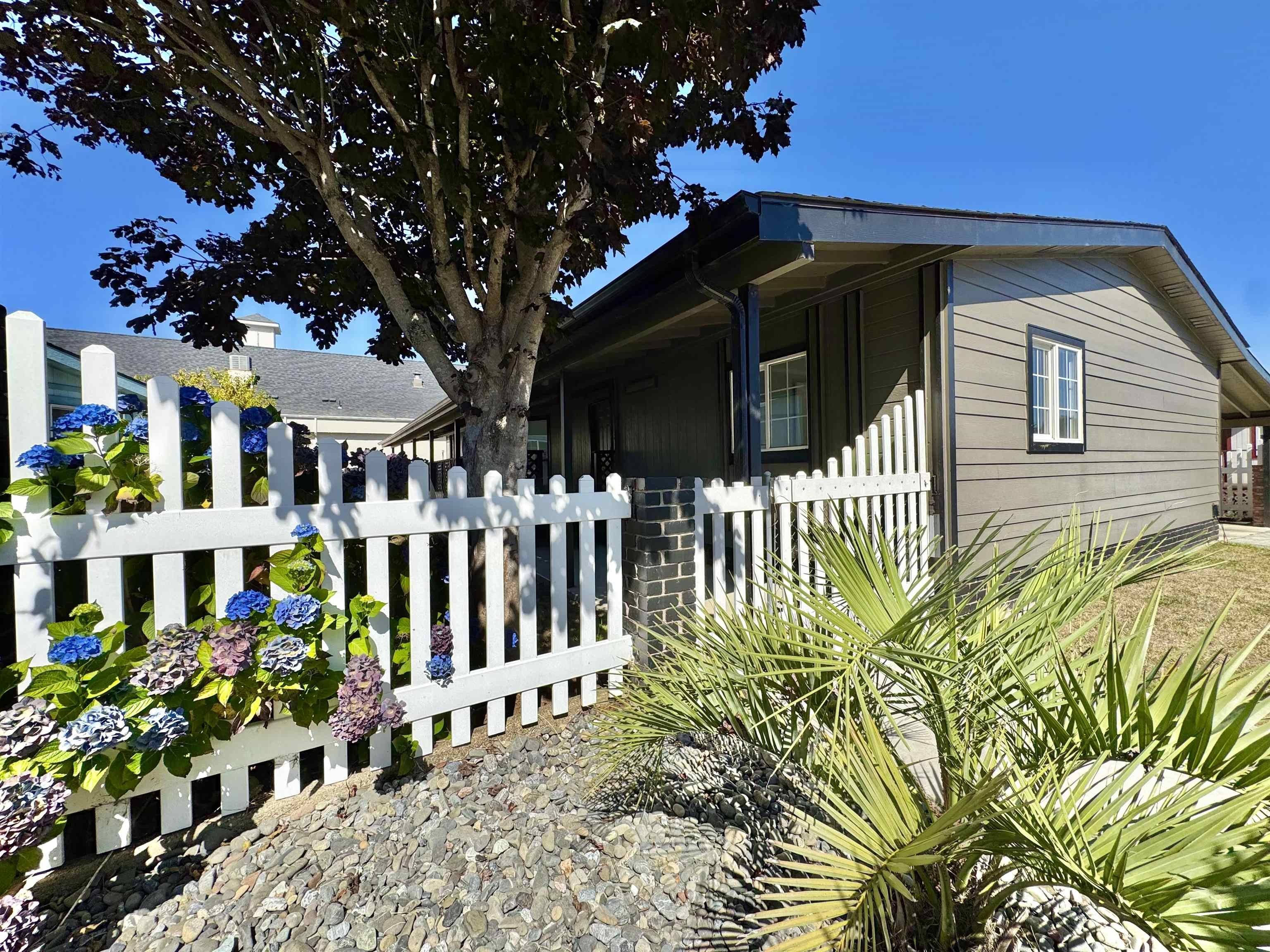 Single Family 3BR 2BA - 525 Leif, Crescent City, CA