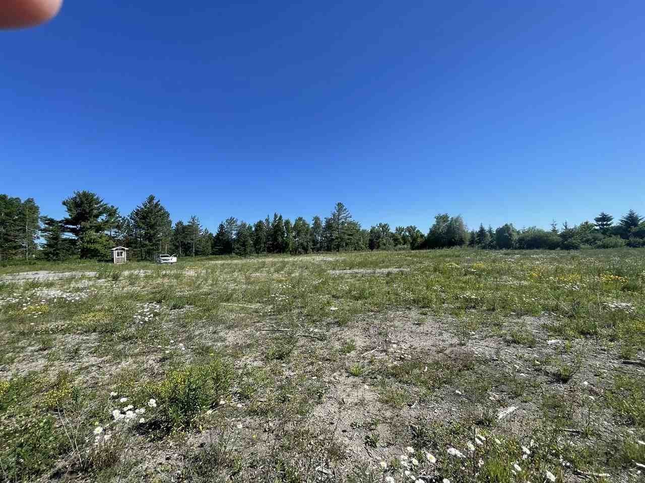 Single Family - 11758 N US 31, Charlevoix, MI
