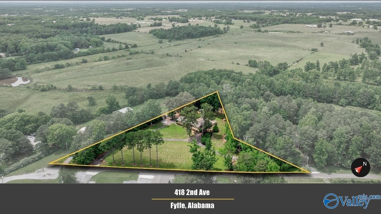 Single Family 5BR 5BA - 418 2nd Avenue NW, Fyffe, AL
