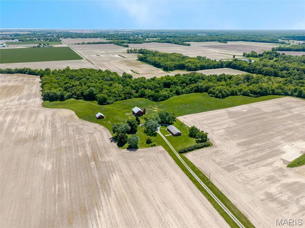Single Family 3BR 1BA - 22805 Monke Road, Mount Olive, IL