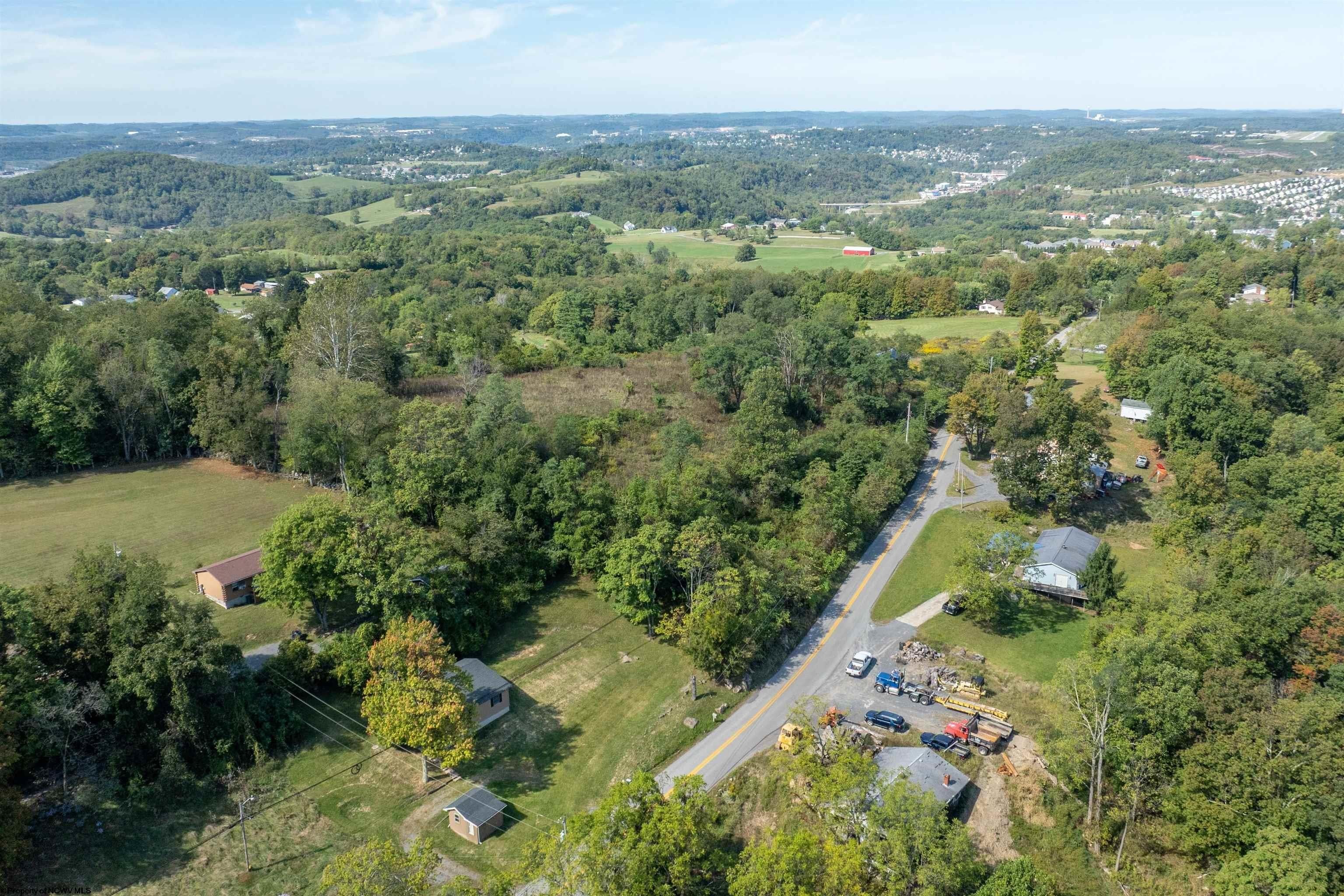 Single Family 2BR 1BA - 872 Summers School Road, Morgantown, WV
