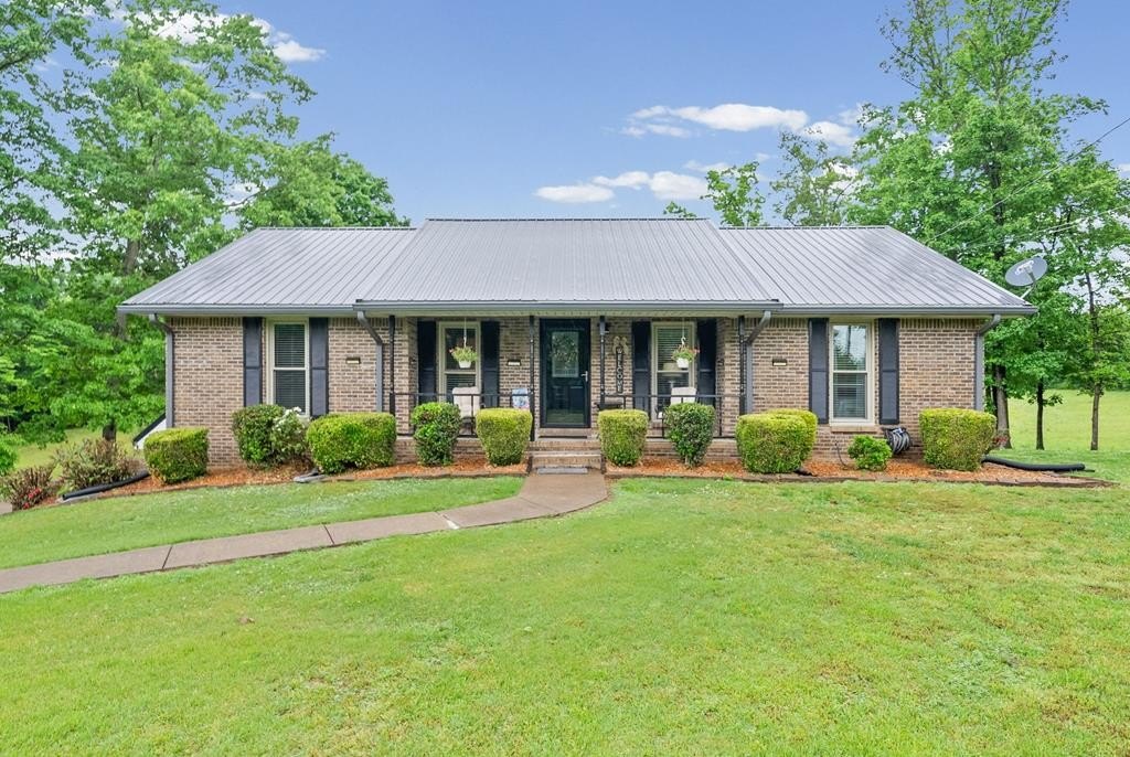 Single Family 3BR 3BA - 419 Williams Road, BIG ROCK, TN