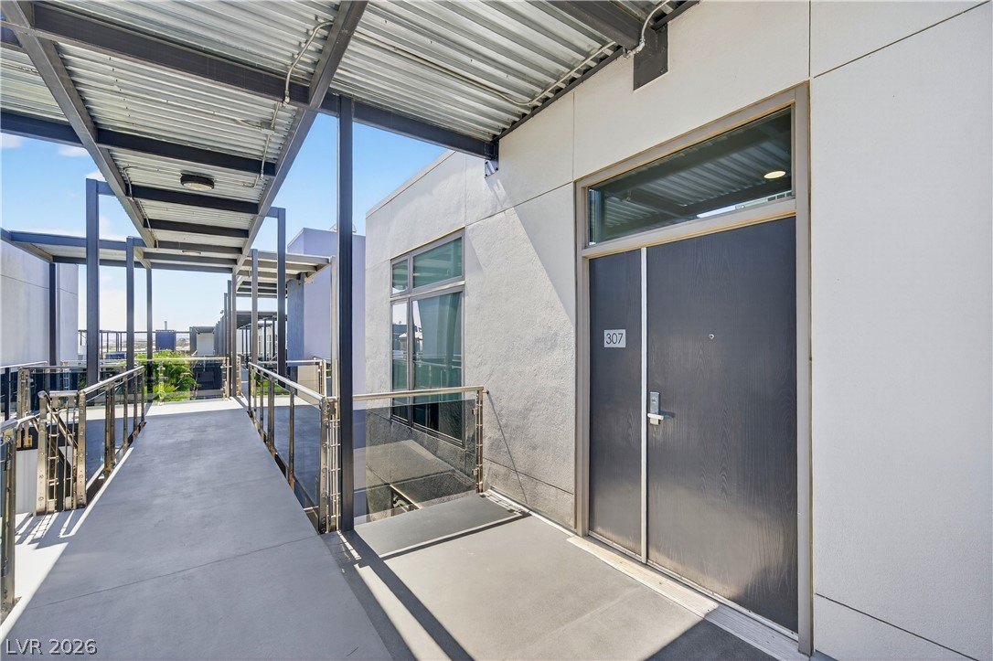 Condo 3BR 2BA - 8925 W Flamingo Road, Las Vegas, NV