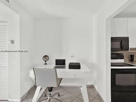 Condo 1BR 1BA - 7904 West Dr, North Bay Village, FL