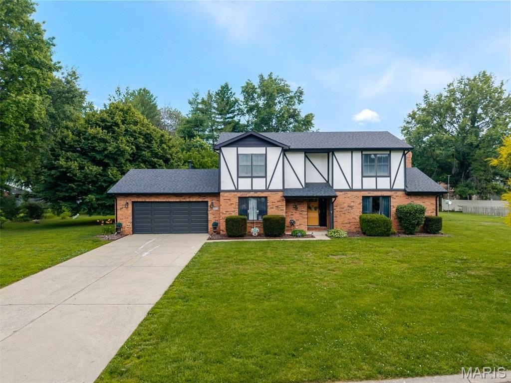 Single Family 3BR 3BA - 425 Weatherstone Drive, Belleville, IL