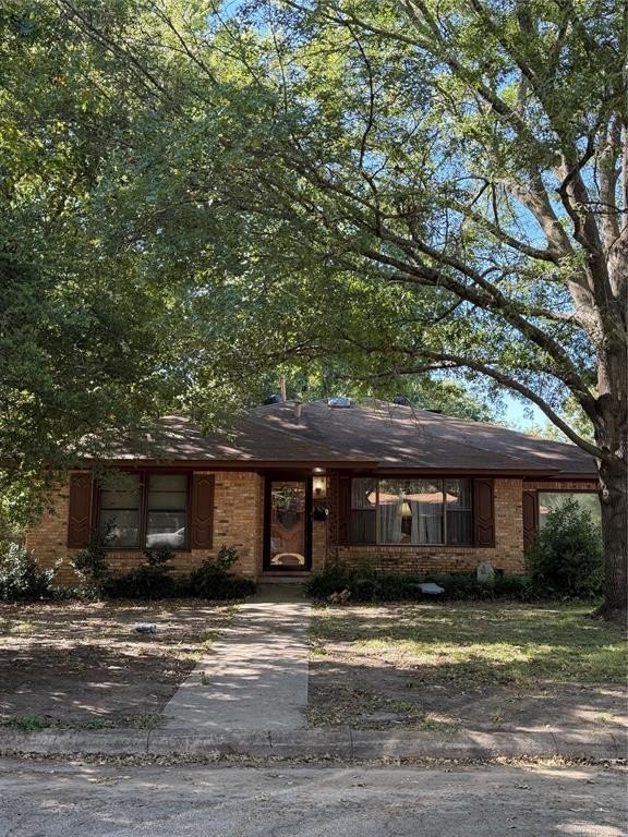 Single Family 3BR 2BA - 509 N Chestnut Street, Gainesville, TX