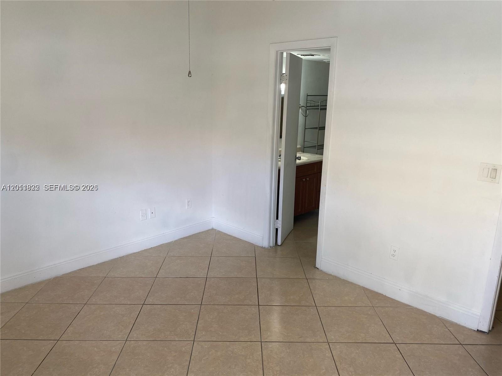 Condo 2BR 2BA - 18330 NW 68th Ave, Hialeah, FL