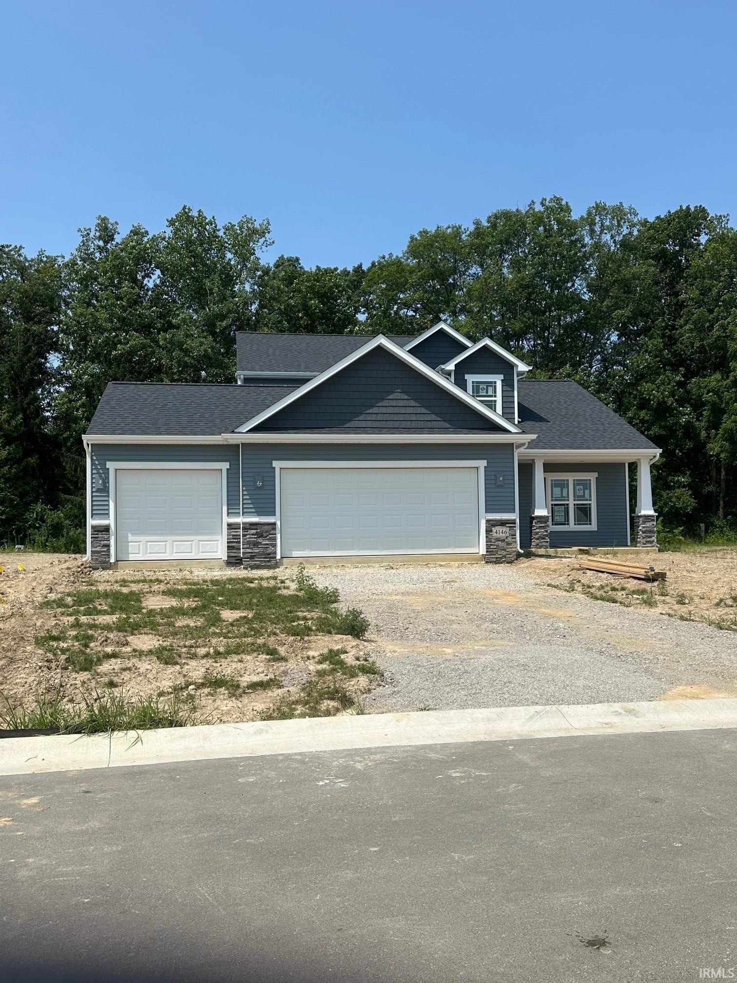 Single Family 4BR 3BA - 4146 Centerstone Parkway, New Haven, IN