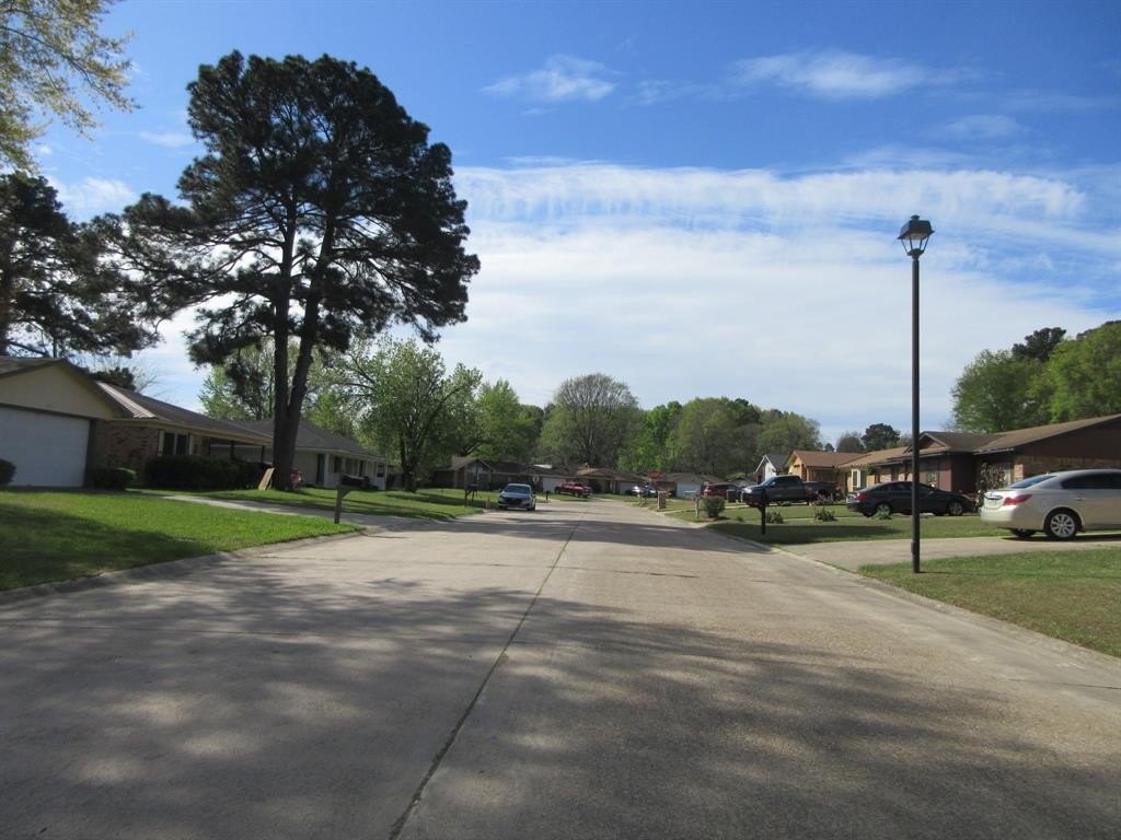Single Family 4BR 3BA - 7215 Marseille Drive, Shreveport, LA