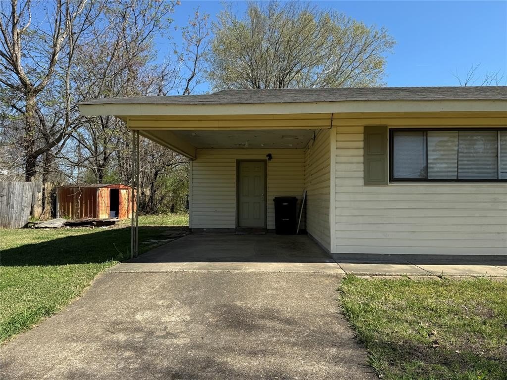 Single Family 3BR 1BA - 3400 Black Lake Circle, Bossier City, LA