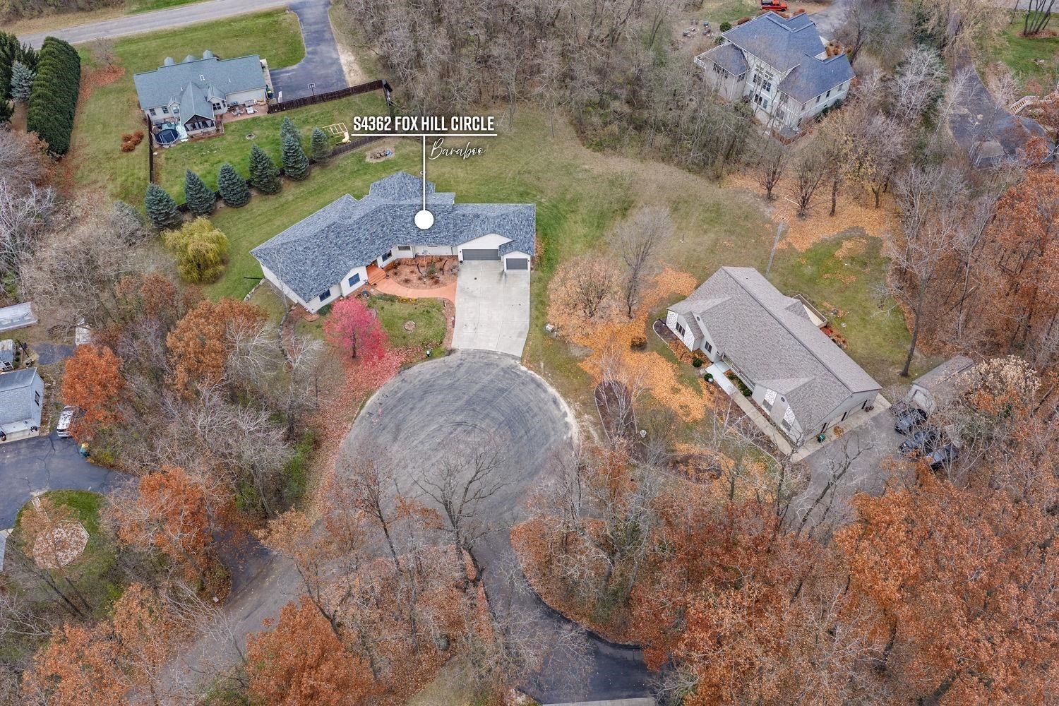 Single Family 5BR 4BA - S4362 Fox Hill Circle, Baraboo, WI