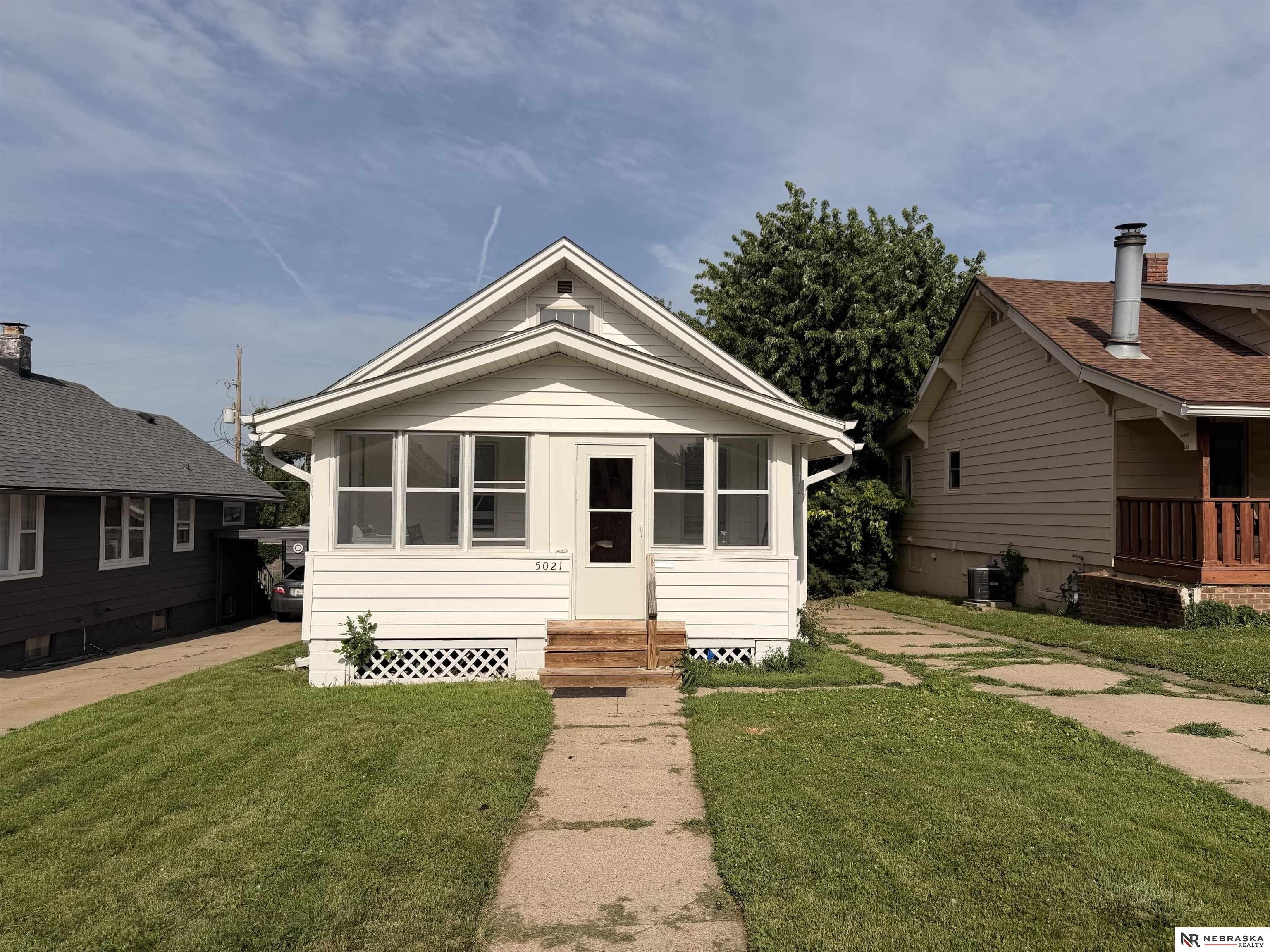 Single Family 2BR 1BA - 5021 S 37th, Omaha, NE