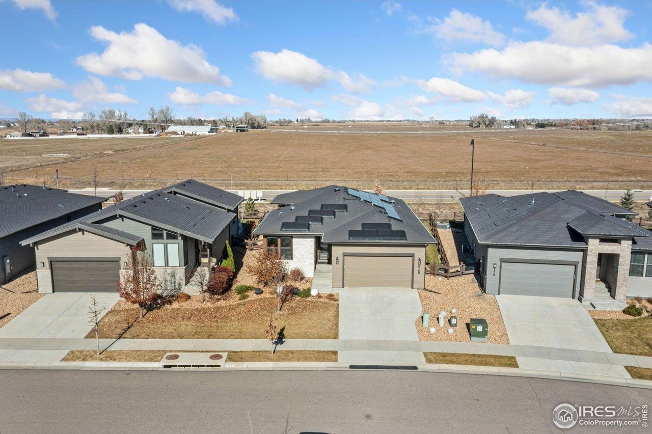 6768 Castello St  