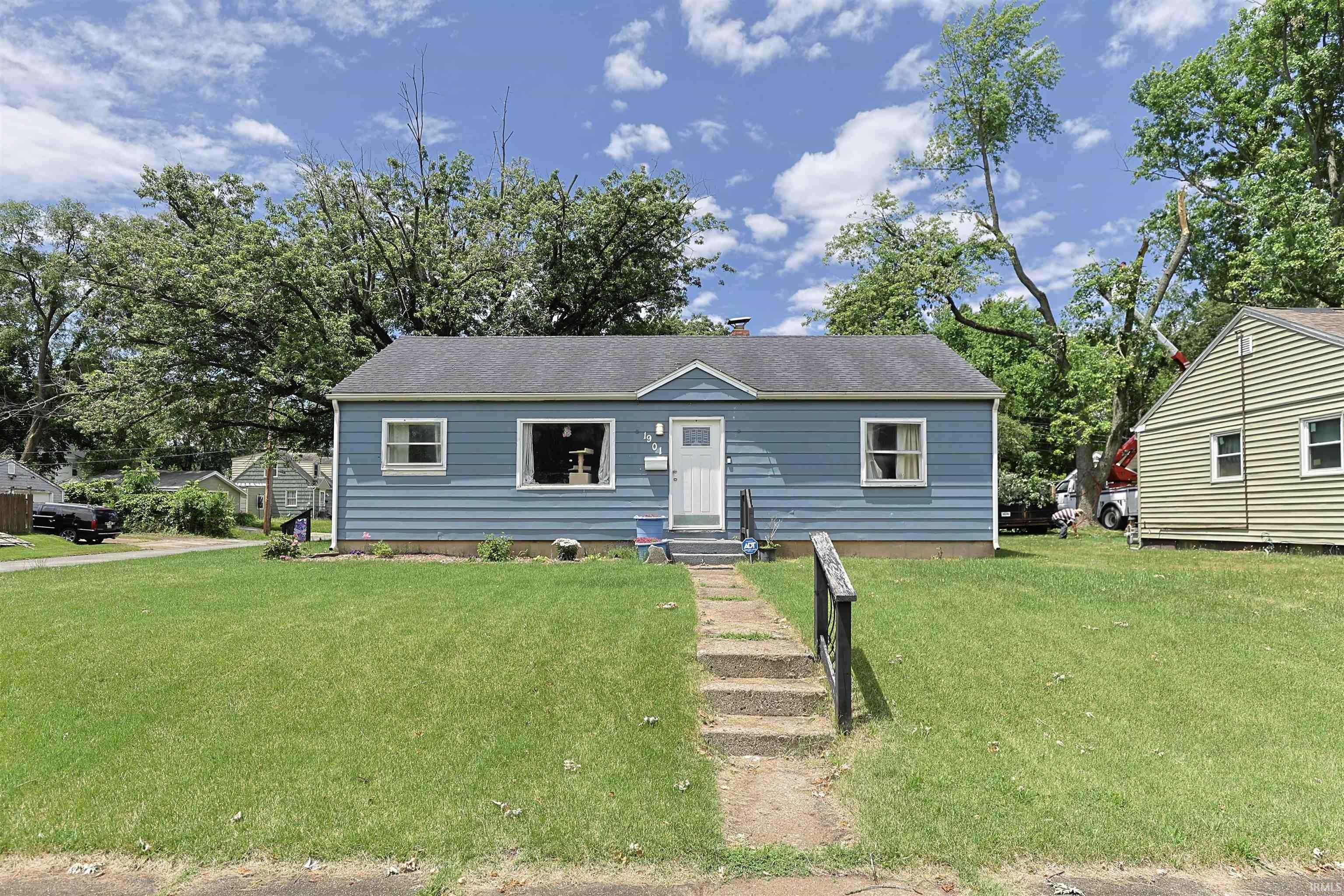 Single Family 3BR 1BA - 1901 N Brookfield Street, South Bend, IN
