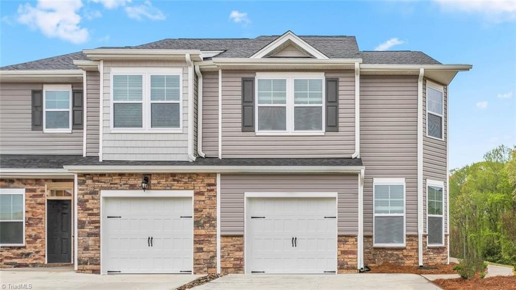 Single Family 3BR 3BA - 1560 Amberview Lane, Kernersville, NC