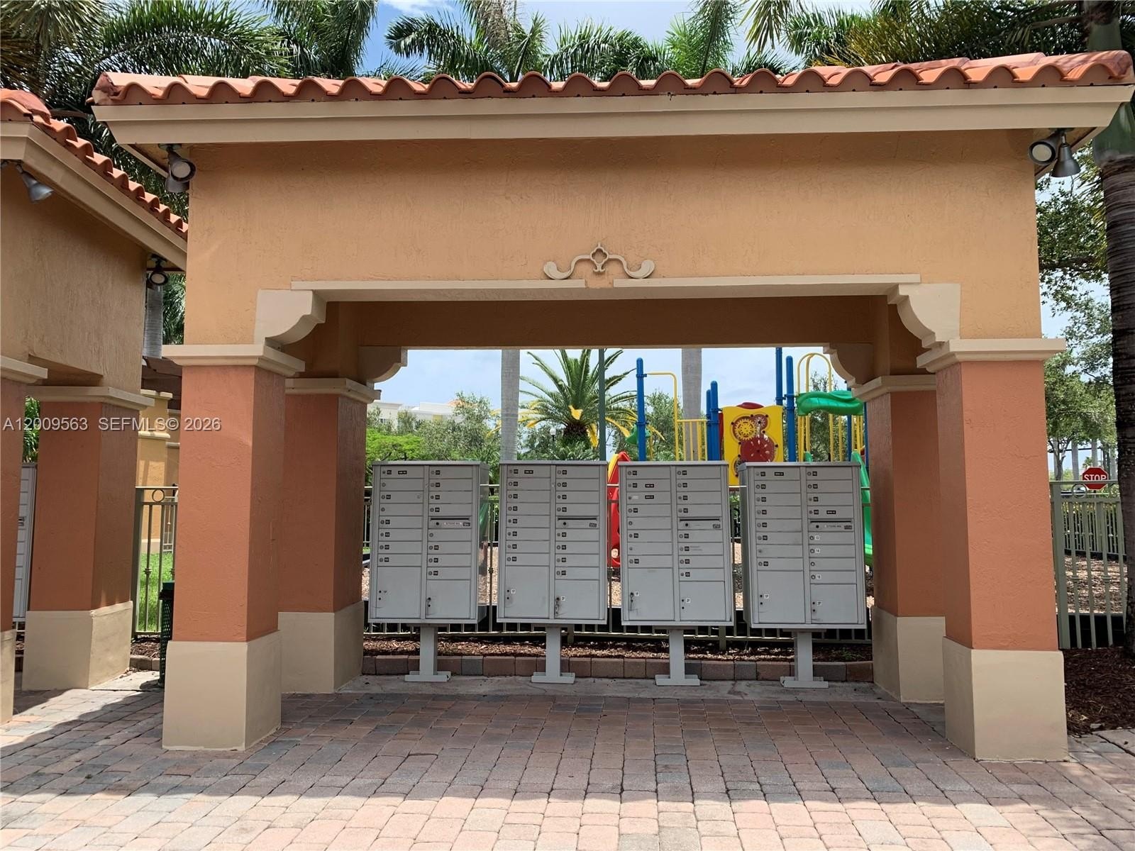 Condo 3BR 3BA - 4944 Windward Way, Dania Beach, FL