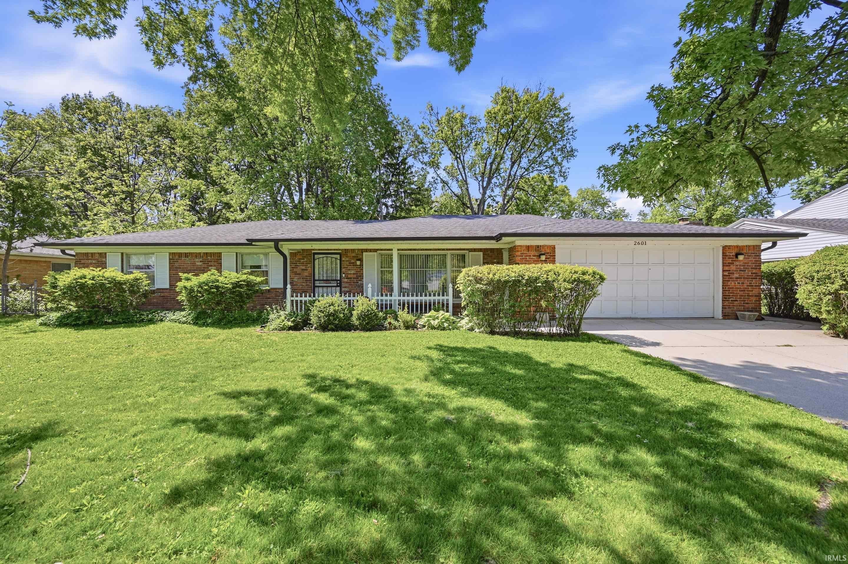 Single Family 3BR 2BA - 2601 W Lincolnshire Drive, Muncie, IN