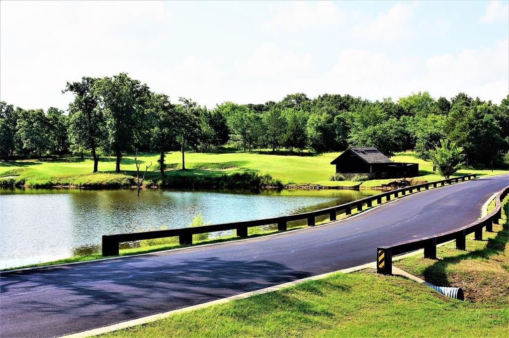 Plots and Land - 794 Pasadera Circle, Gordonville, TX