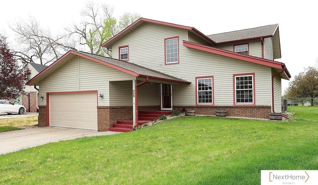 Single Family 3BR 3BA - 539 West Keating Circle, Lincoln, NE