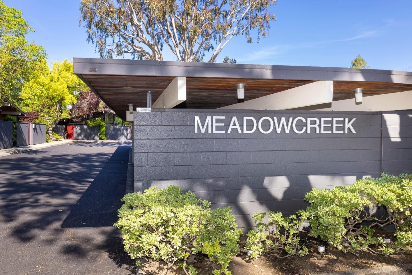 Single Family 2BR 2BA - 163 Greenmeadow WAY, Palo Alto, CA