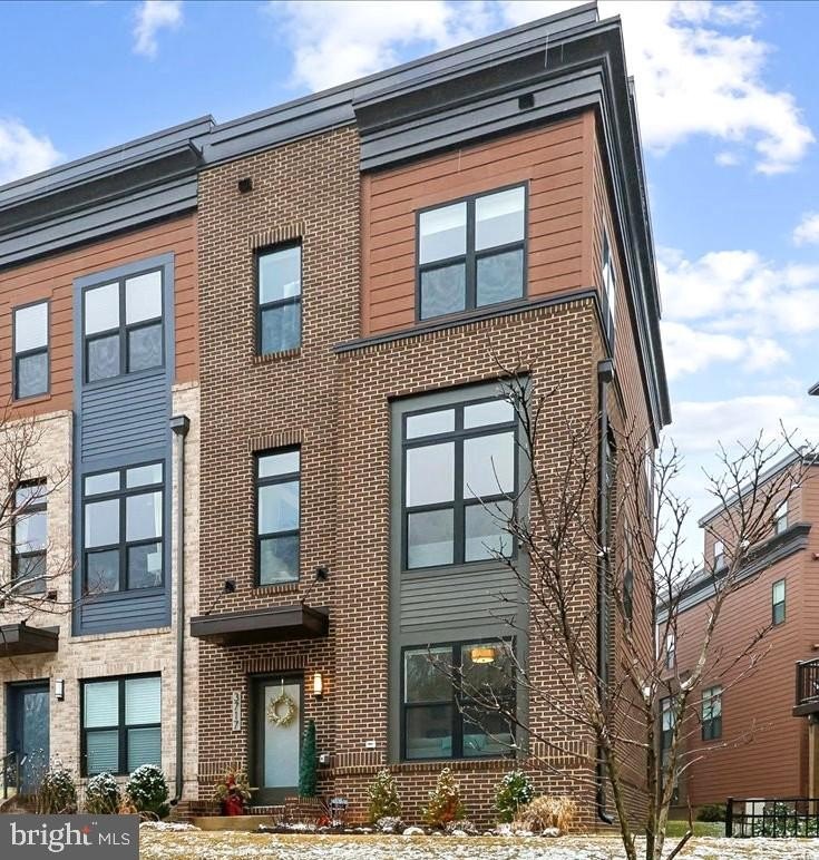 Single Family 4BR 4BA - 3717 BLUE LOBELIA WAY, ROCKVILLE, MD